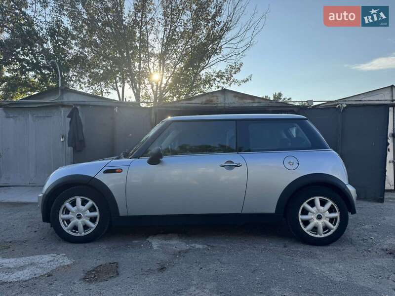 Хетчбек MINI Cooper 2002 в Харкові