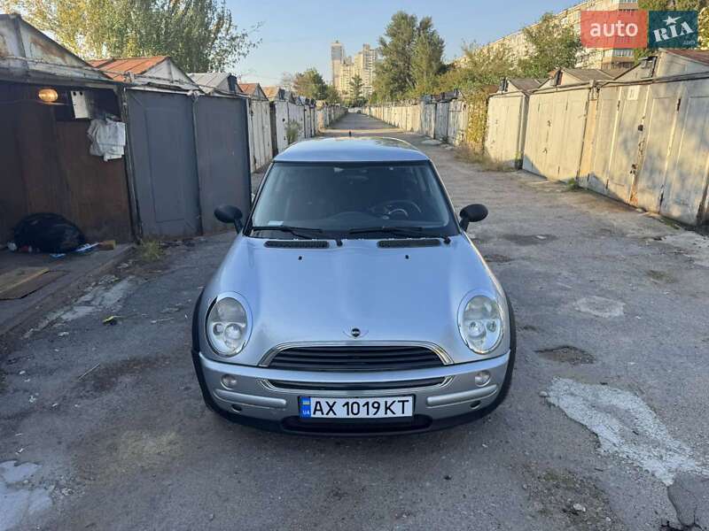 Хетчбек MINI Cooper 2002 в Харкові