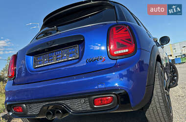 Хетчбек MINI Cooper 2020 в 
