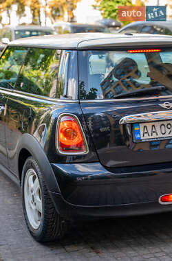 Хетчбек MINI Cooper 2006 в 