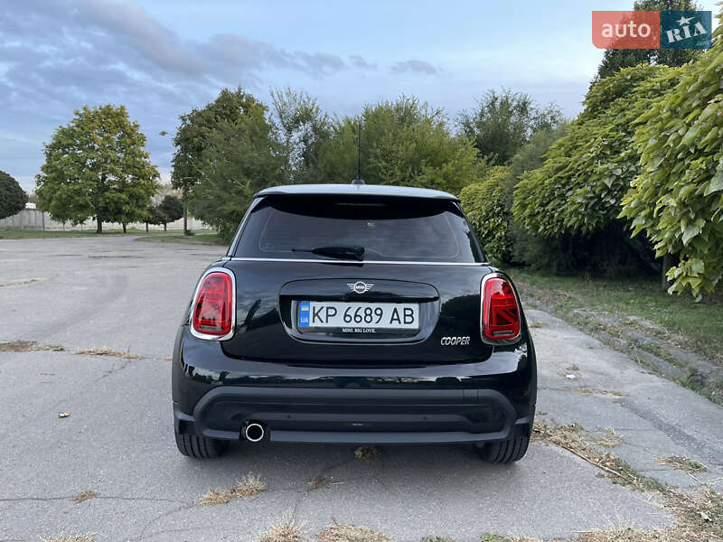 Хэтчбек MINI Cooper 2022 в Запорожье