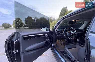 Хетчбек MINI Cooper 2022 в 