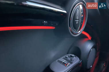 Хетчбек MINI Cooper 2022 в 