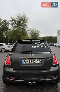 Хетчбек MINI Cooper 2010 в 