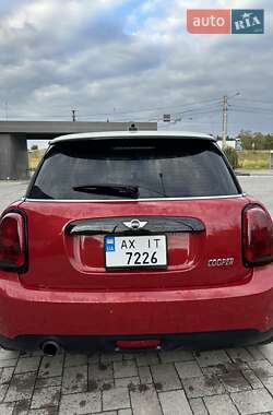 Хэтчбек MINI Cooper 2015 в 