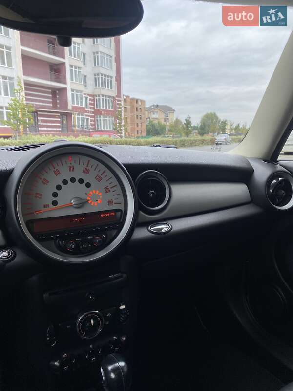 Хэтчбек MINI Cooper 2012 в Киеве