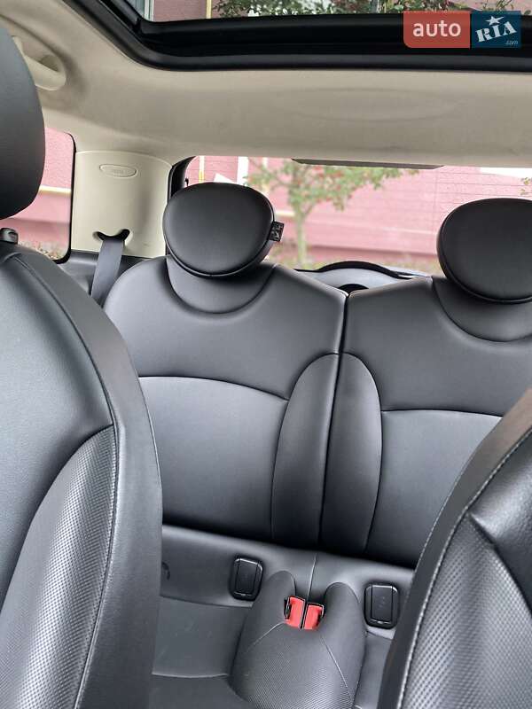 Хэтчбек MINI Cooper 2012 в Киеве