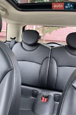 Хэтчбек MINI Cooper 2012 в 