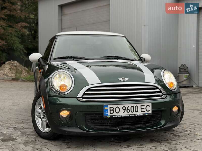 Хэтчбек MINI Cooper 2011 в Тернополе