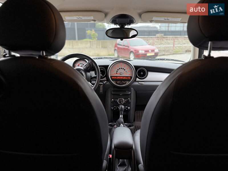 Хэтчбек MINI Cooper 2011 в Тернополе