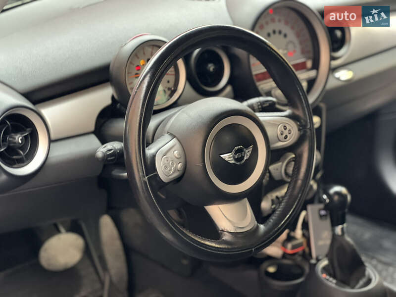 Хэтчбек MINI Cooper 2010 в Киеве