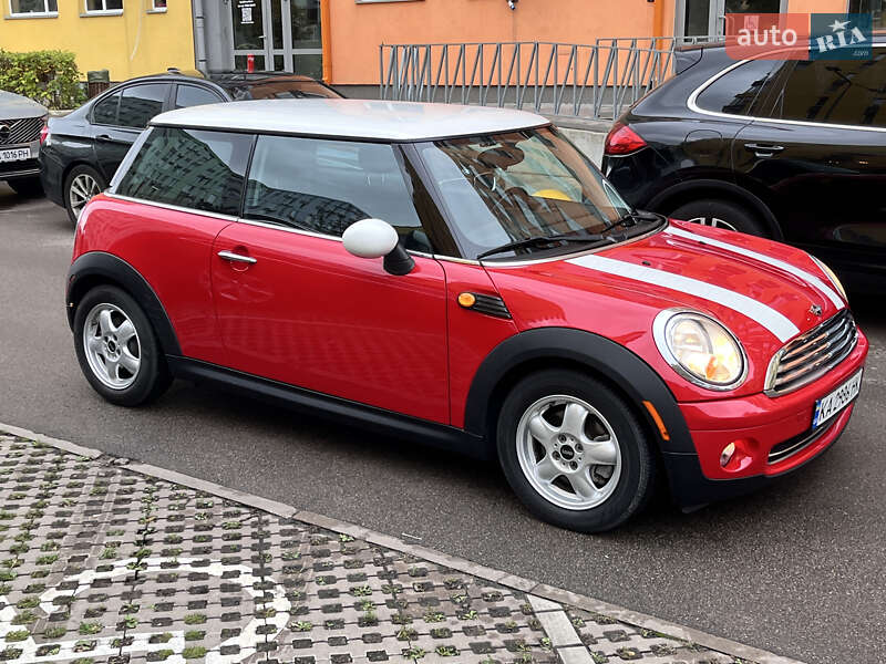 Хэтчбек MINI Cooper 2010 в Киеве