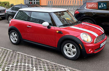 Хетчбек MINI Cooper 2010 в 