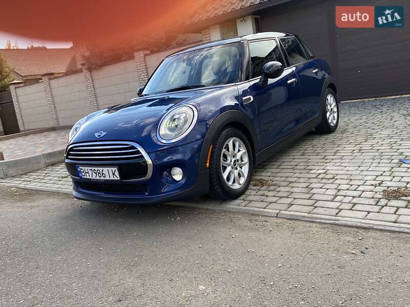 Хэтчбек MINI Cooper 2017 в Одессе