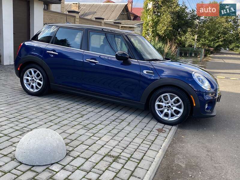 Хэтчбек MINI Cooper 2017 в Одессе