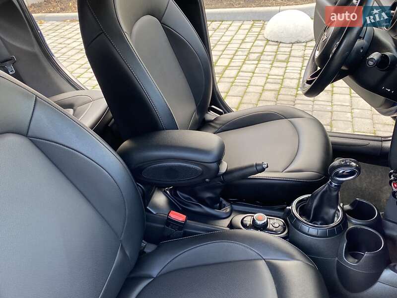 Хэтчбек MINI Cooper 2017 в Одессе