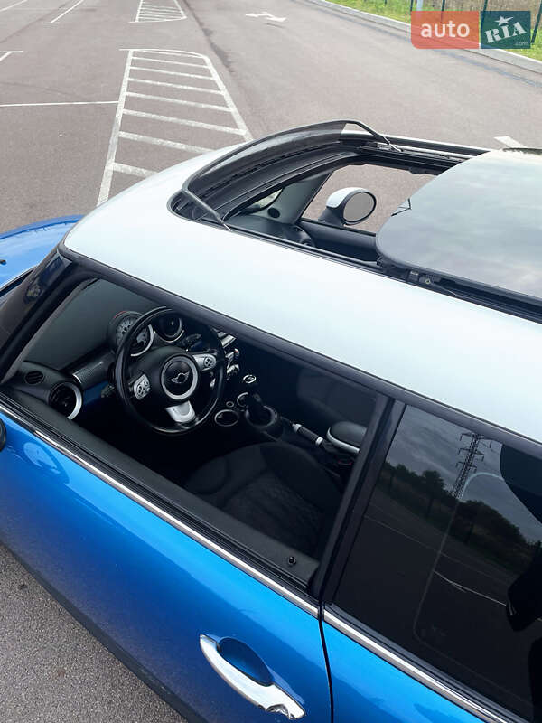 Хэтчбек MINI Cooper 2008 в Ровно