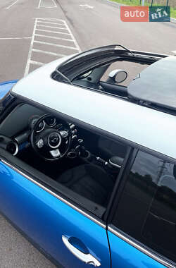 Хэтчбек MINI Cooper 2008 в 