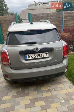 Хэтчбек MINI Cooper 2017 в 