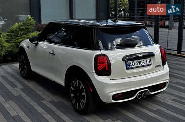 Хэтчбек MINI Cooper 2019 в 