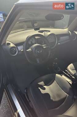 Хэтчбек MINI Cooper 2012 в 