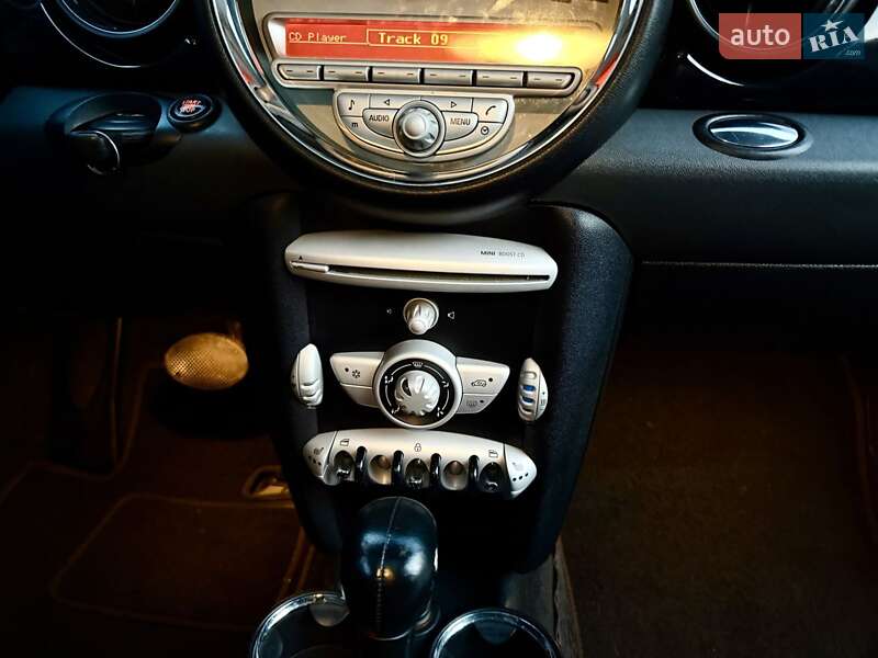 Хэтчбек MINI Cooper 2008 в Солотвине