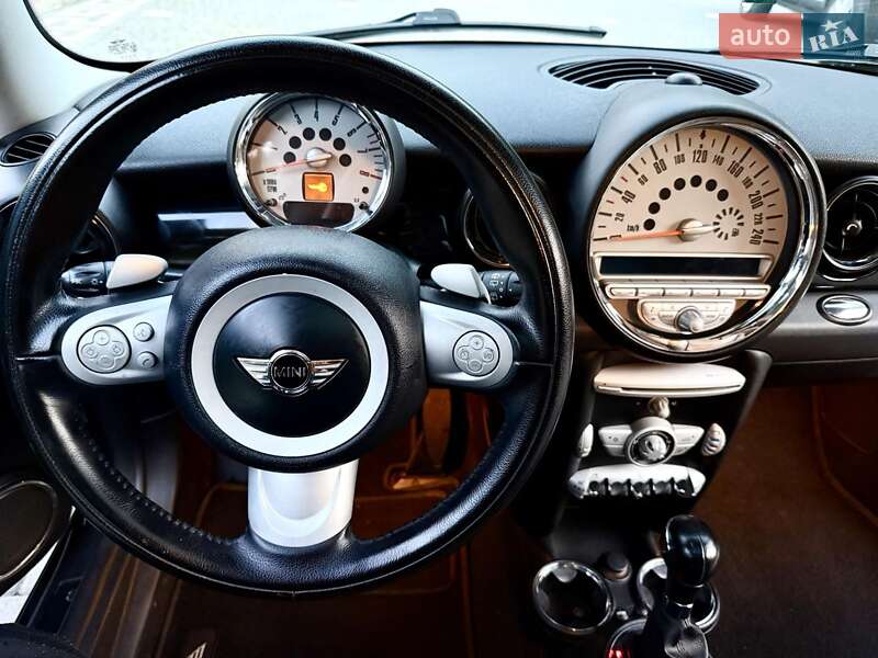 Хэтчбек MINI Cooper 2008 в Солотвине