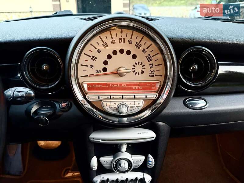 Хэтчбек MINI Cooper 2008 в Солотвине