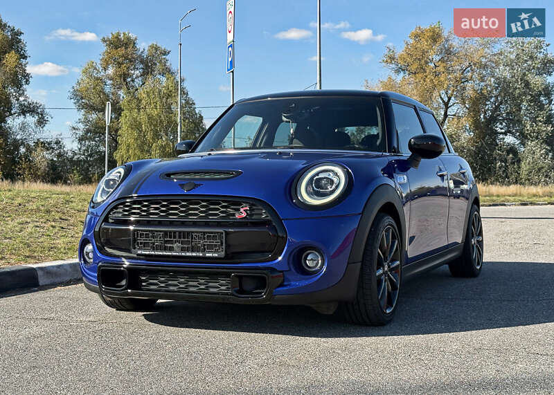 Хетчбек MINI Cooper 2020 в Києві