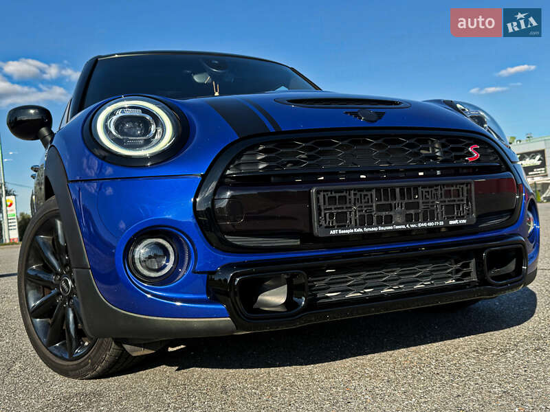 Хэтчбек MINI Cooper 2020 в 