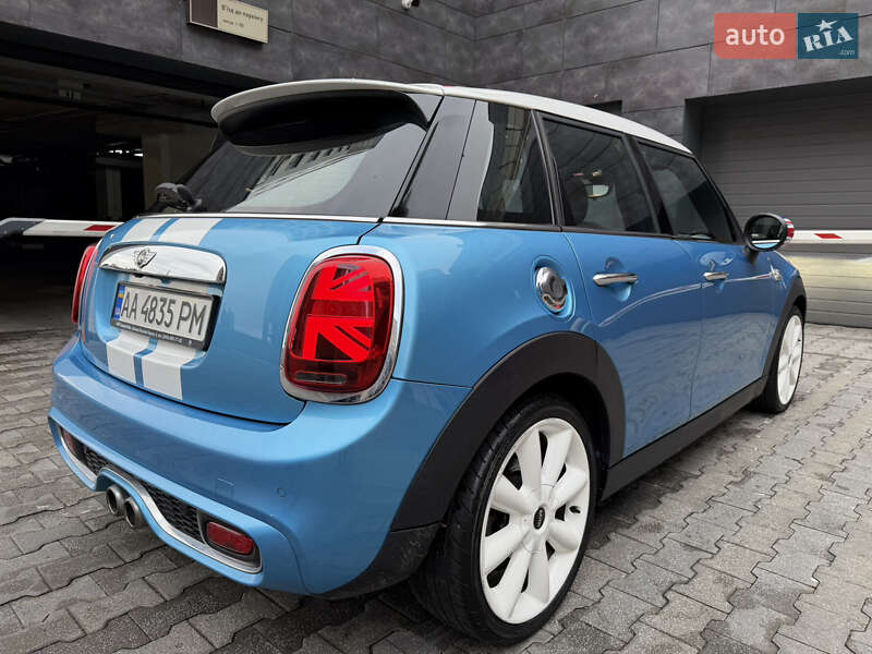 Хетчбек MINI Cooper 2017 в Києві