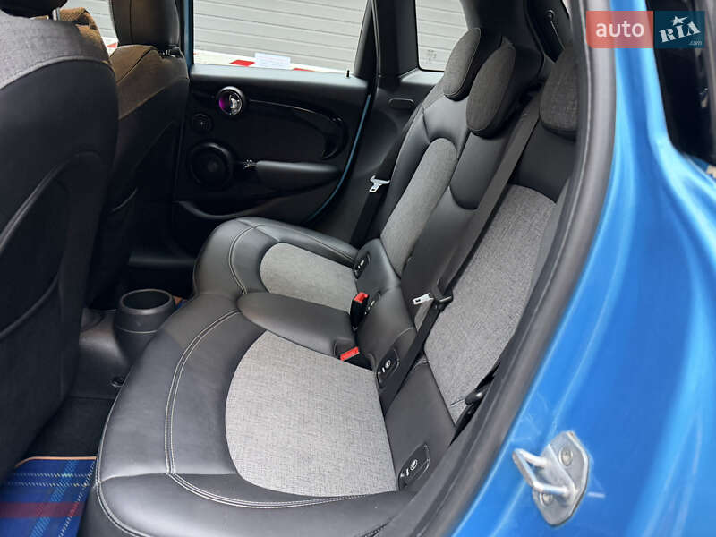 Хетчбек MINI Cooper 2017 в Києві