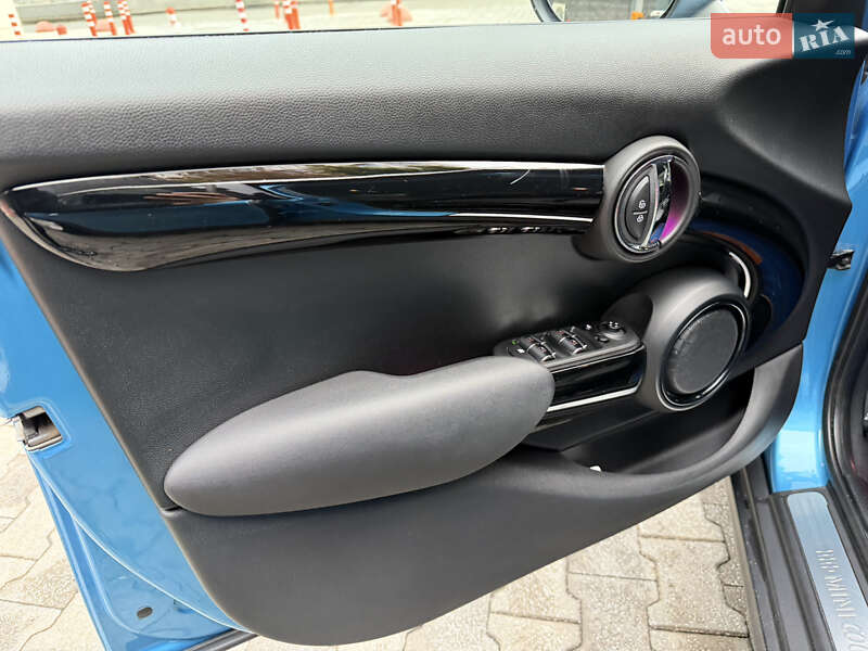 Хетчбек MINI Cooper 2017 в Києві