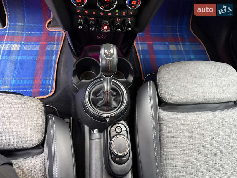 Хетчбек MINI Cooper 2017 в Києві