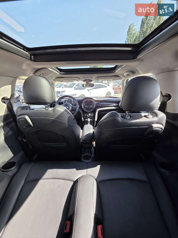 Хетчбек MINI Cooper 2014 в Запоріжжі