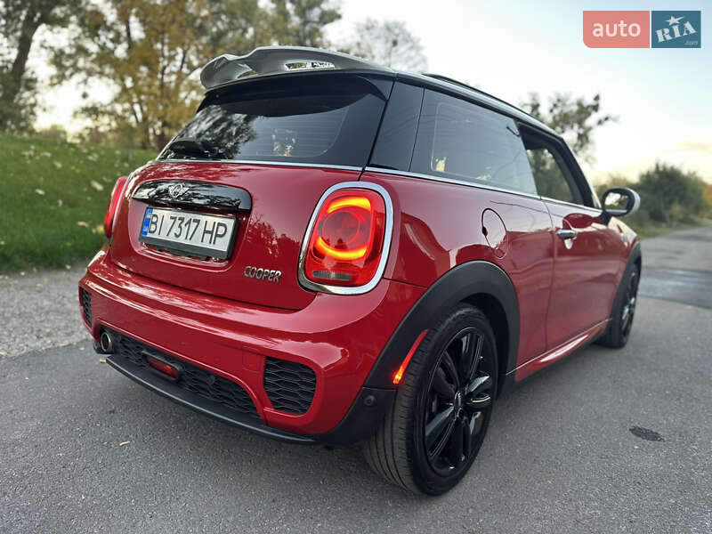 Хэтчбек MINI Cooper 2017 в Полтаве