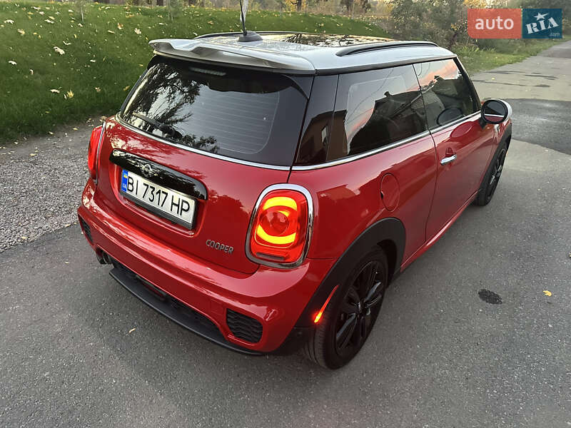 Хэтчбек MINI Cooper 2017 в Полтаве