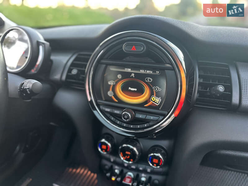 Хэтчбек MINI Cooper 2017 в Полтаве