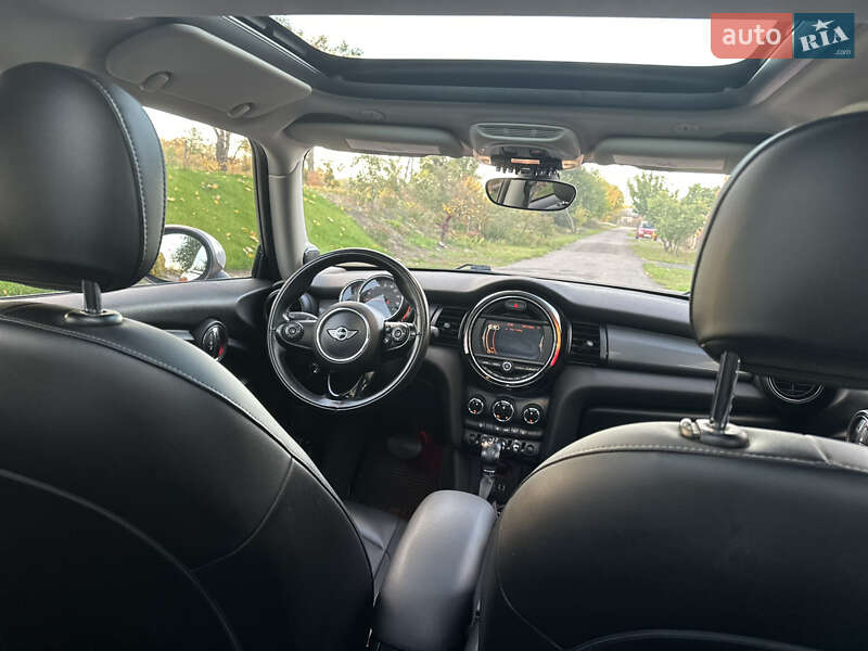 Хэтчбек MINI Cooper 2017 в Полтаве