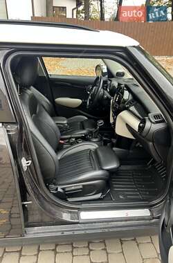 Хэтчбек MINI Cooper 2015 в 