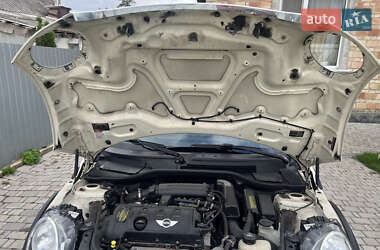 Хетчбек MINI Cooper 2012 в 