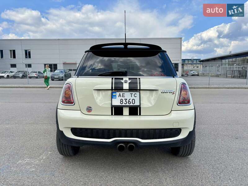 Хетчбек MINI Cooper 2010 в Дніпрі