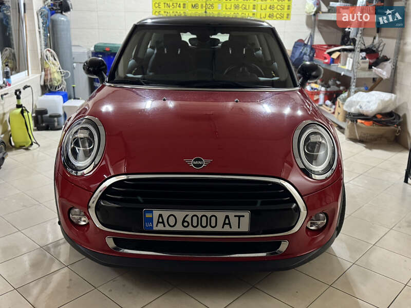 Хэтчбек MINI Cooper 2018 в Мукачево