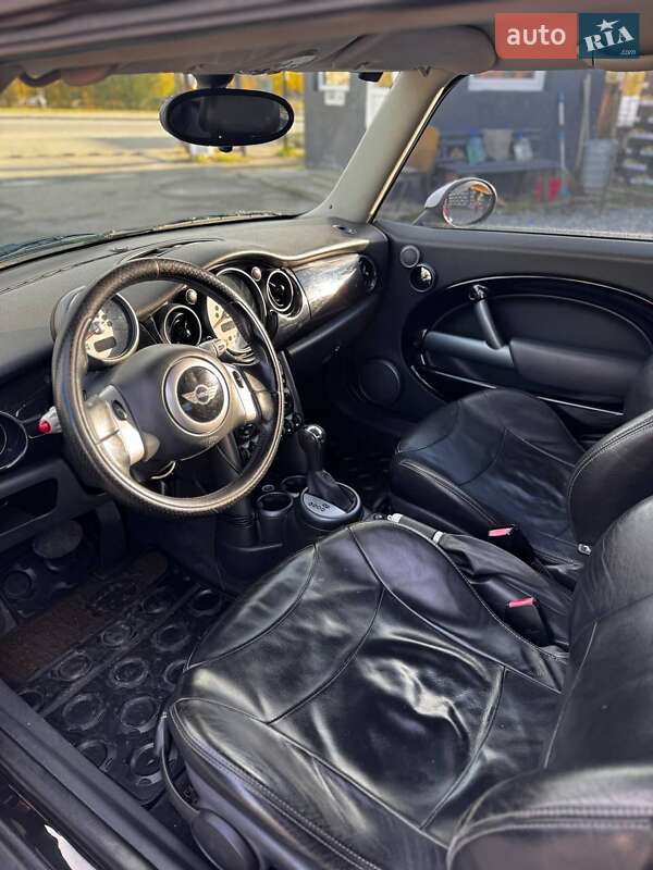 Хэтчбек MINI Cooper 2006 в Киеве