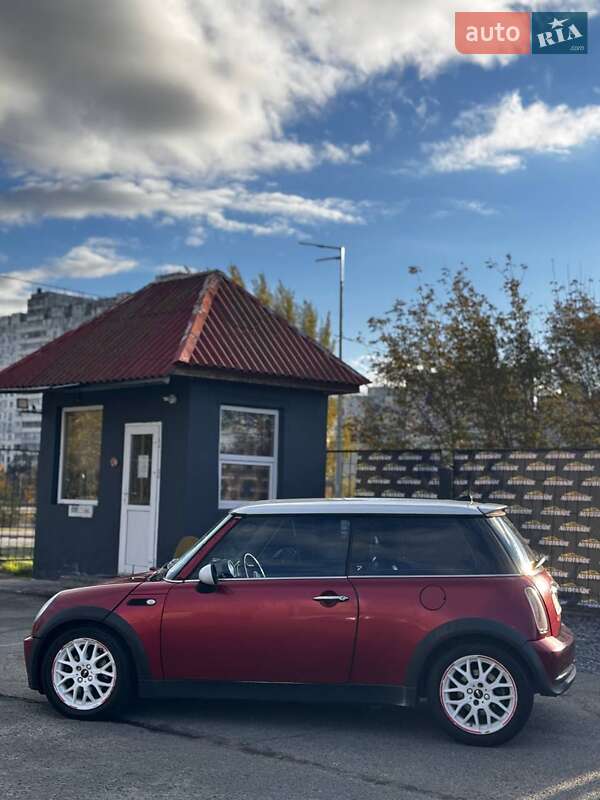 Хэтчбек MINI Cooper 2006 в Киеве