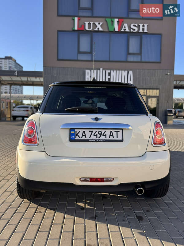 Хетчбек MINI Cooper 2011 в Києві