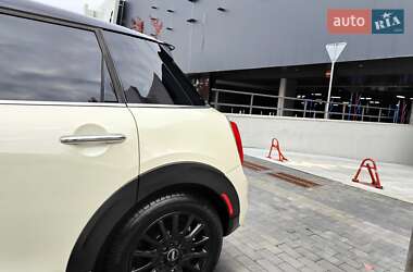 Хэтчбек MINI Cooper 2017 в 