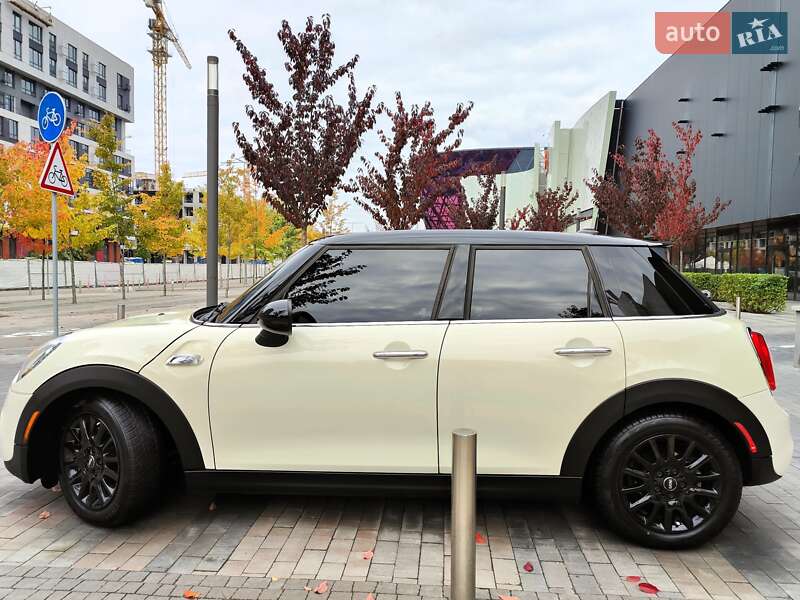 Хетчбек MINI Cooper 2017 в Києві фото 10 Хетчбек MINI Cooper 2017 в Києві
