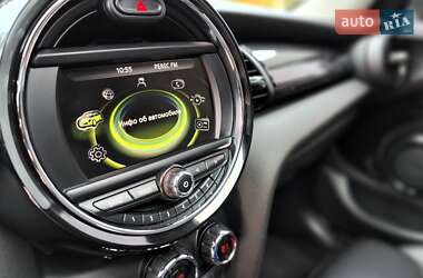 Хэтчбек MINI Cooper 2017 в 