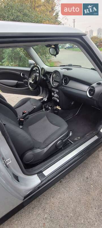 Хетчбек MINI Cooper 2008 в Києві